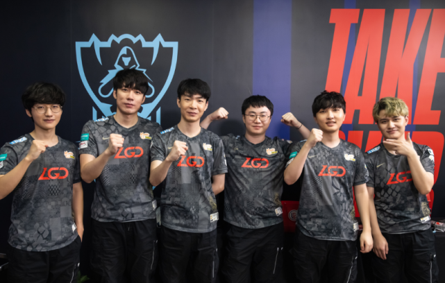 他在赛事中 他在赛事中